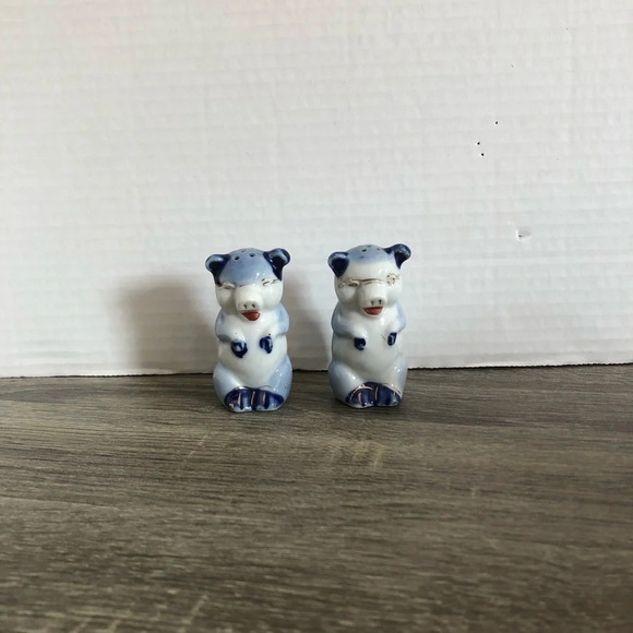 Japanese Salt and  Pepper Shakers - Picture 3 of 8